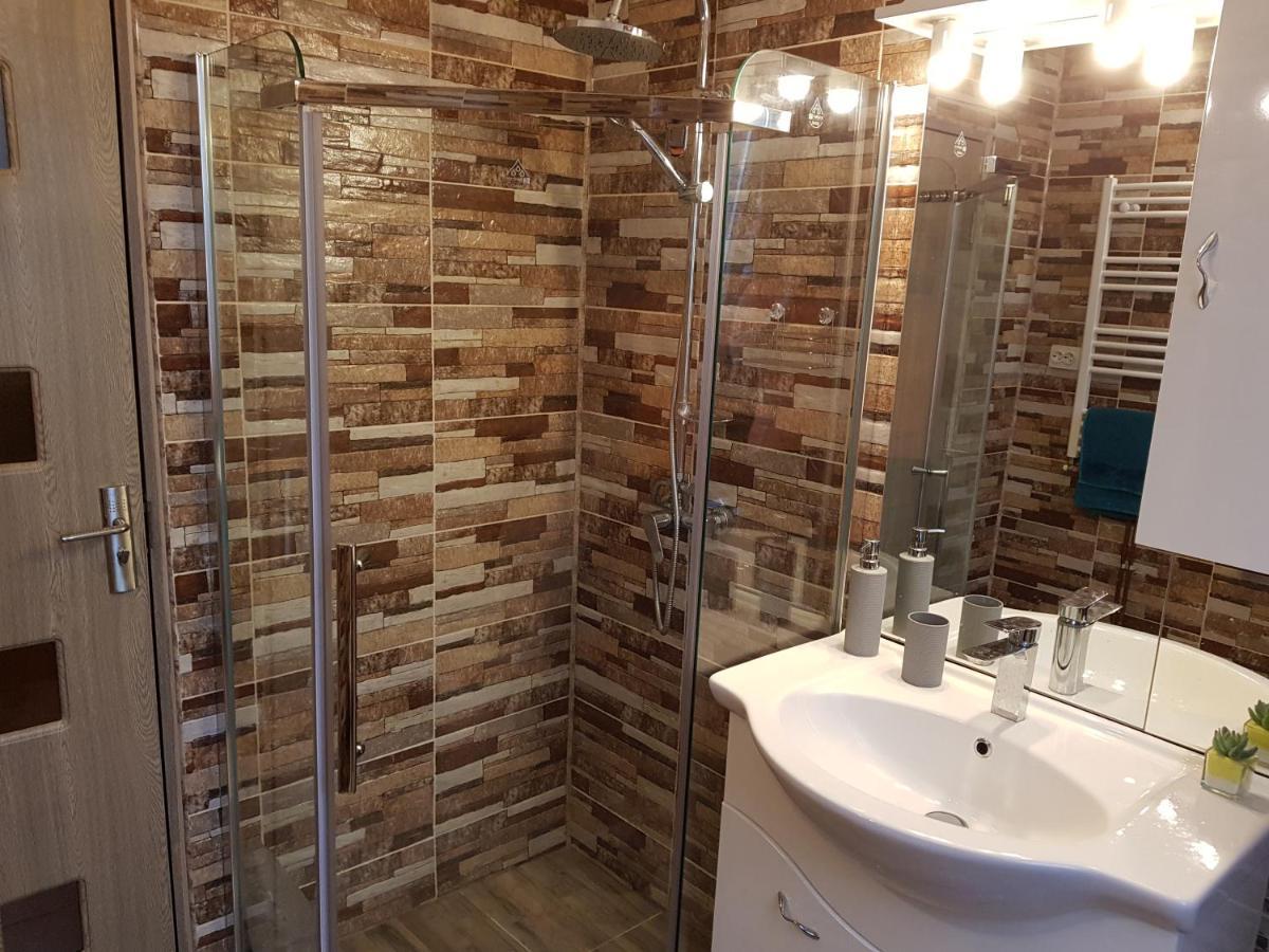 Aris Apartment Hunedoara Luaran gambar