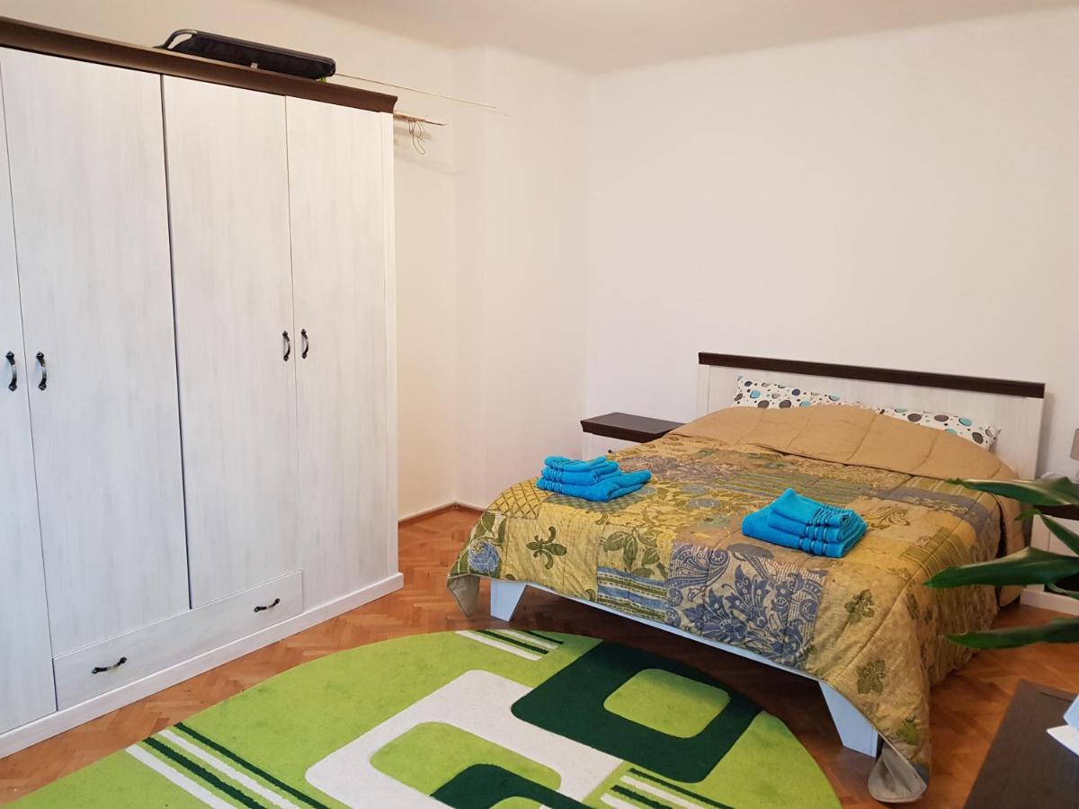 Aris Apartment Hunedoara Luaran gambar