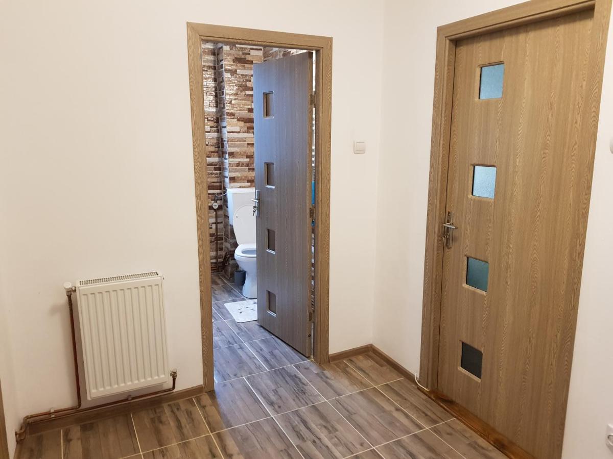 Aris Apartment Hunedoara Luaran gambar