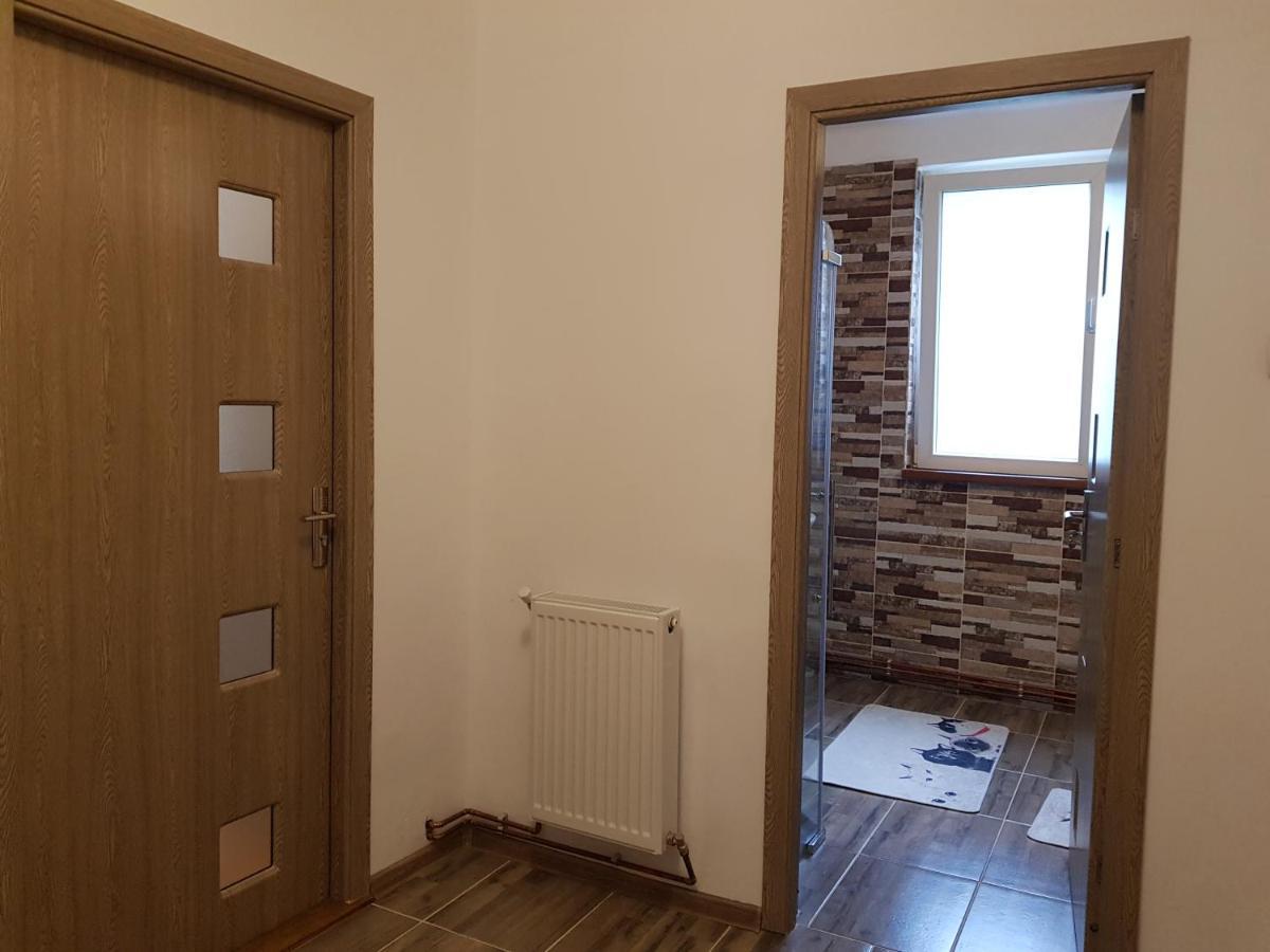 Aris Apartment Hunedoara Luaran gambar